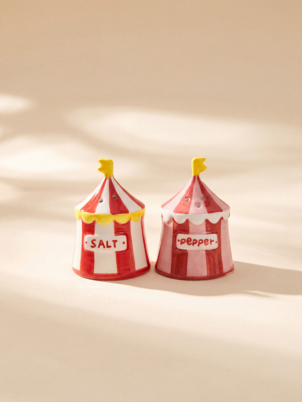 Figured Ceramic Salt Shaker And Pepper Shaker
