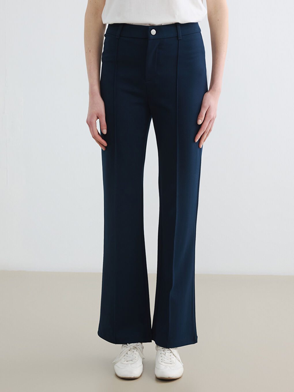 Lacivert Dar Fit İspanyol Paça Kadın Pantolon-1