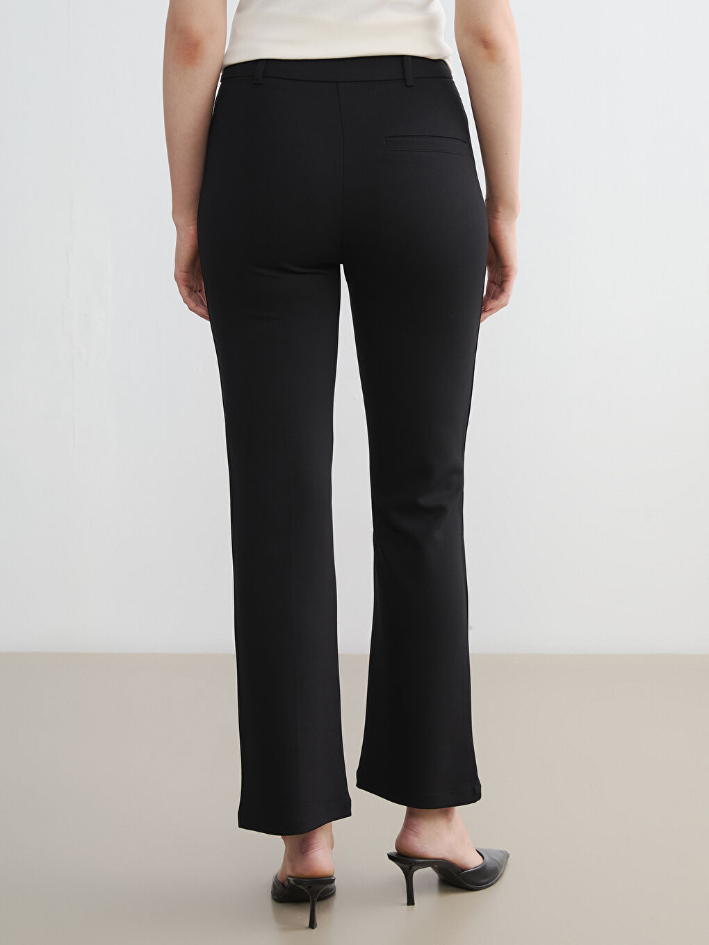 Slim Fit Flare Ženske Pantalone-3