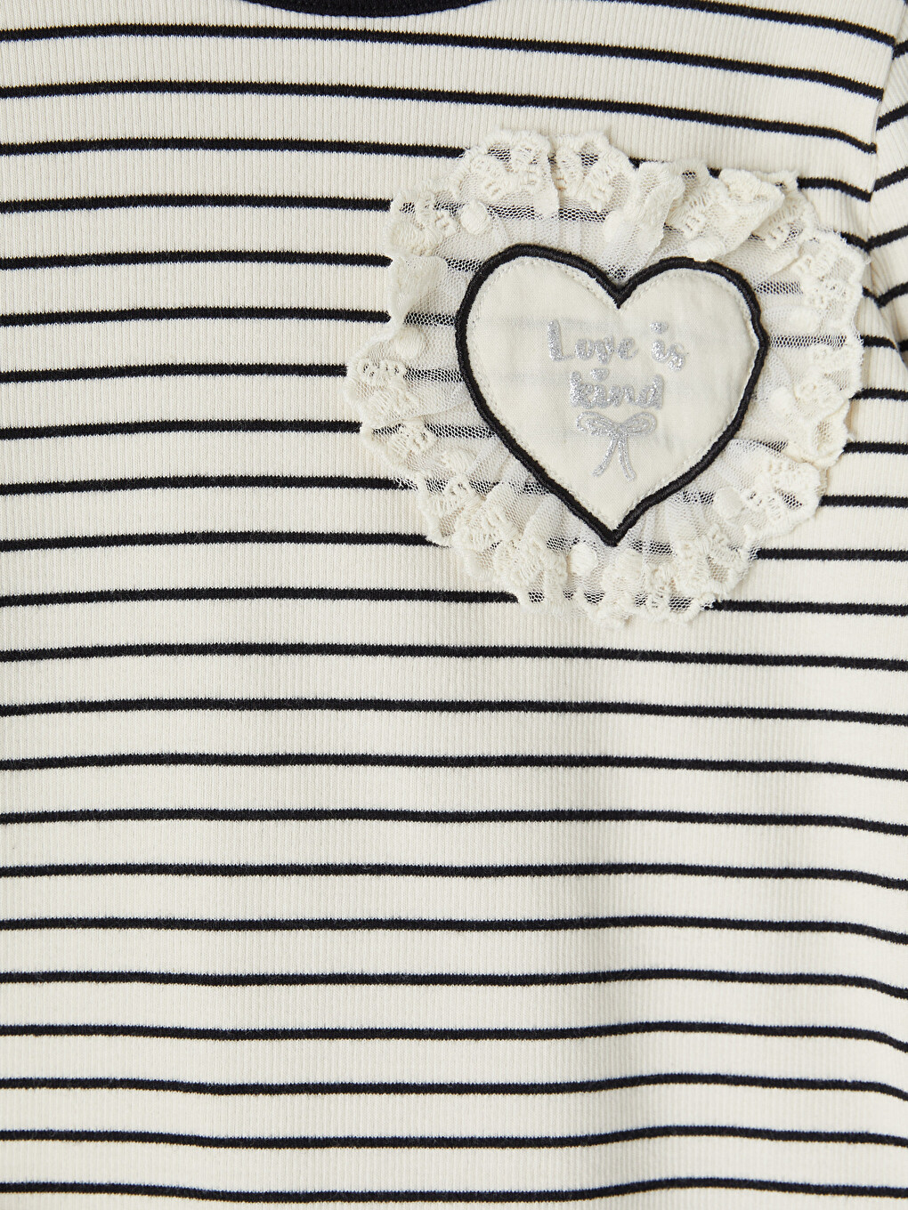 Crew Neck Striped Heart Detail Girls' T-shirt-1