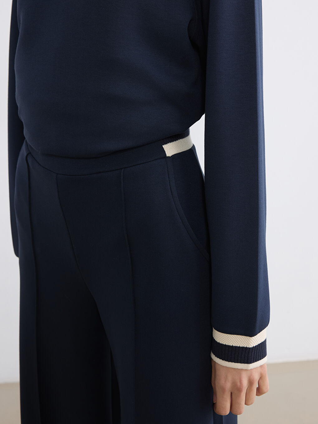 Lacivert Beli Lastikli Soft Touch Kadın Eşofman Altı-2