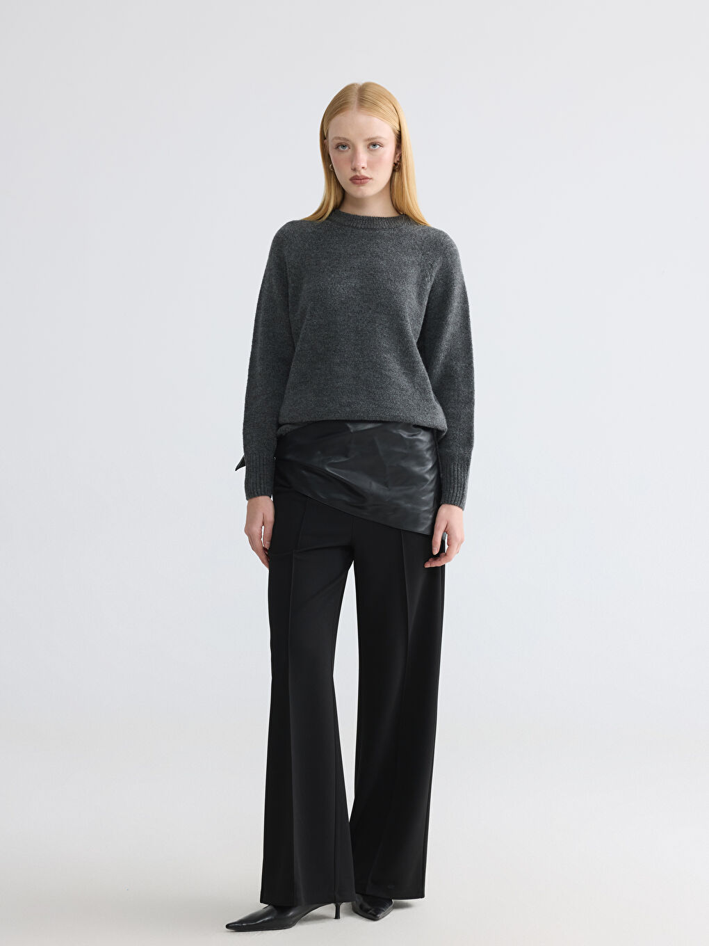 Gri Bisiklet Yaka Oversize Kadın Triko Tunik-1