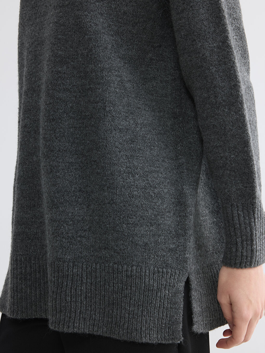 Gri Bisiklet Yaka Oversize Kadın Triko Tunik-2