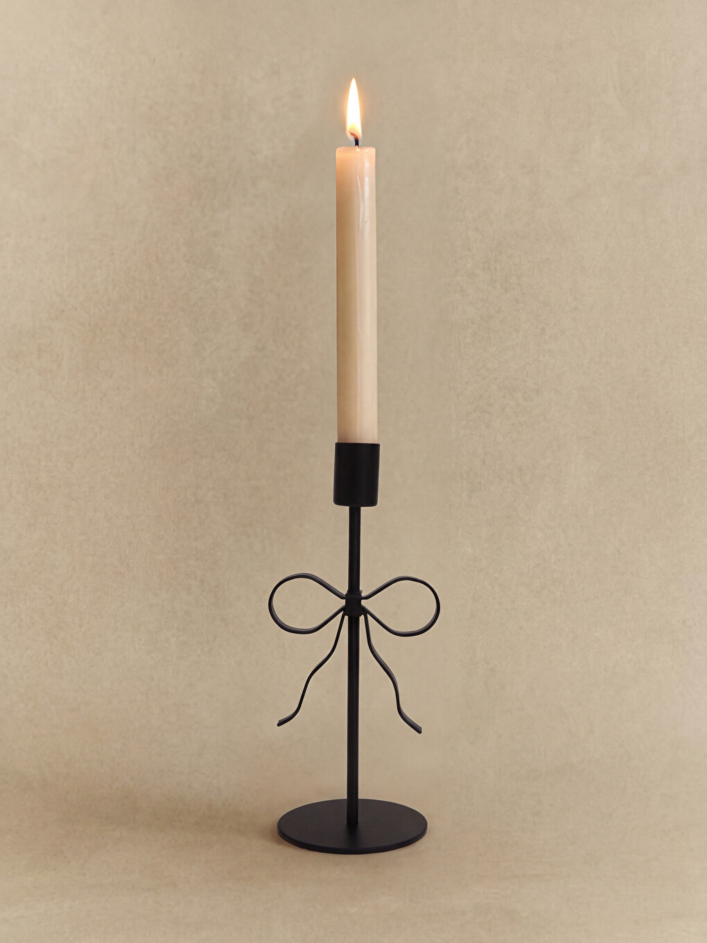 Bow Figured Metal Candle Holder