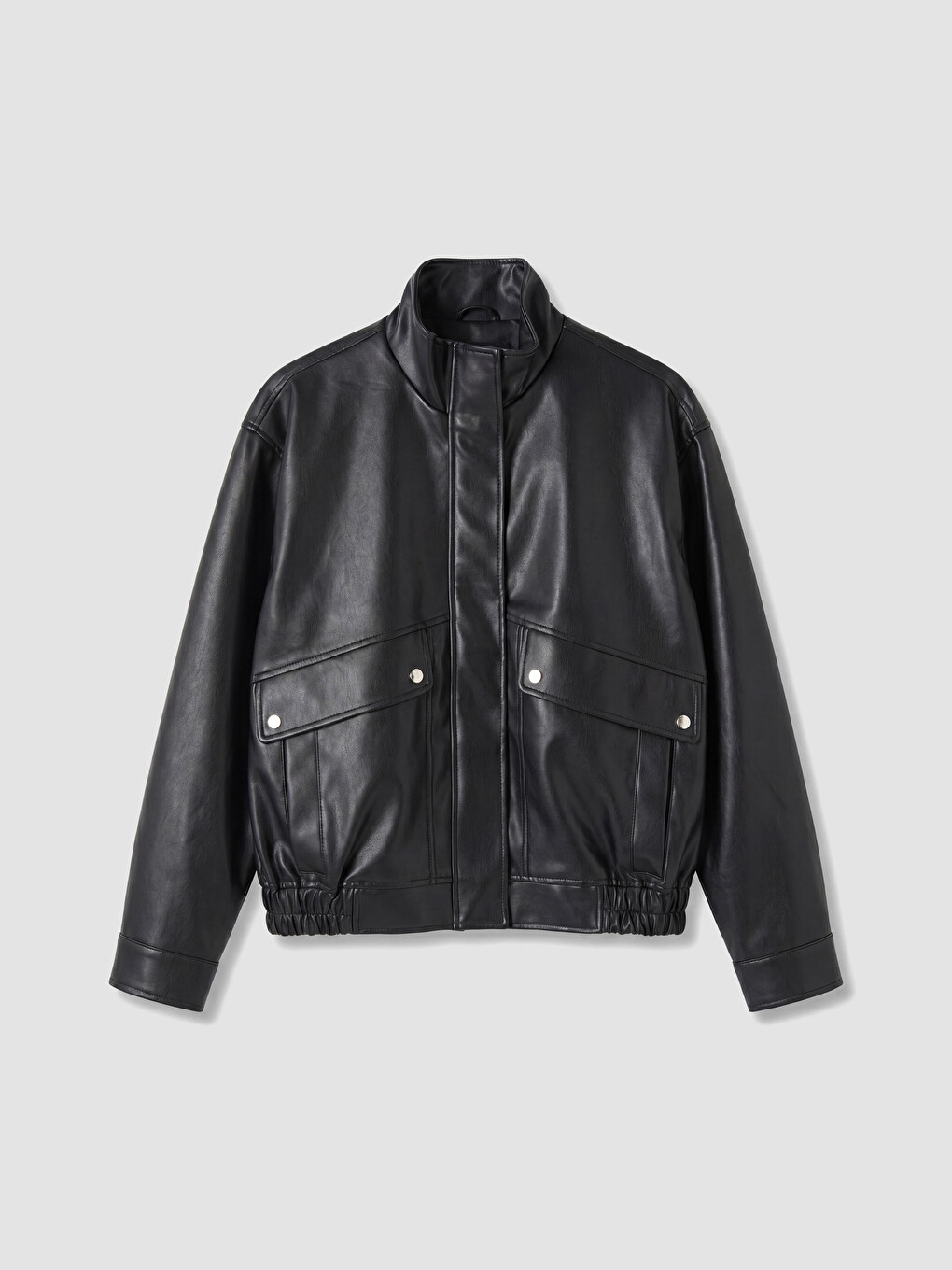 Frau Schwarz Kunstlederjacke-5