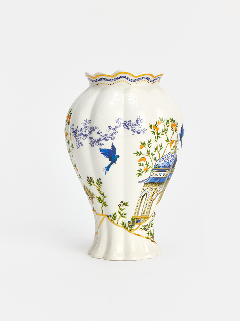 Ruffled Flower Patterned Vase-2
