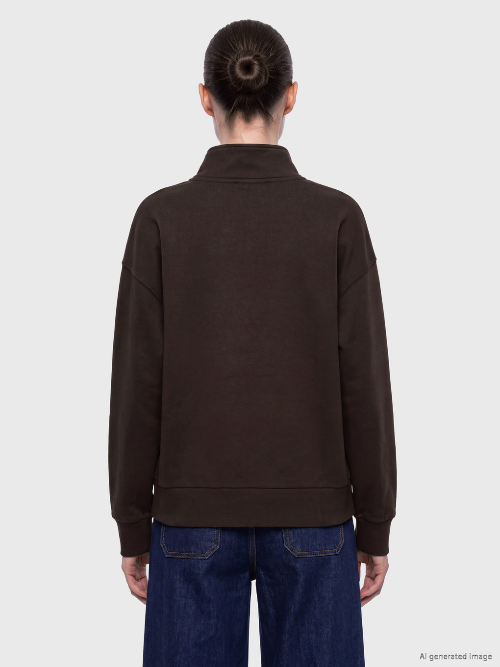 Dik Yaka Nakışlı Kadın Sweatshirt-3