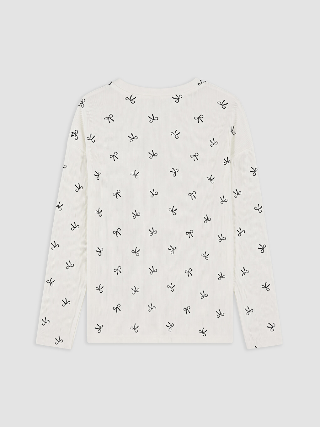 Beyaz Fiyonk Baskılı Kadın Kadife Pijama Takımı-6
