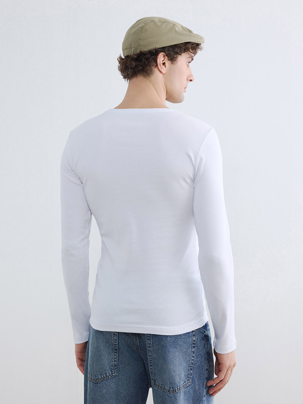 Beyaz Bisiklet Yaka Ribana Erkek Tişört-3