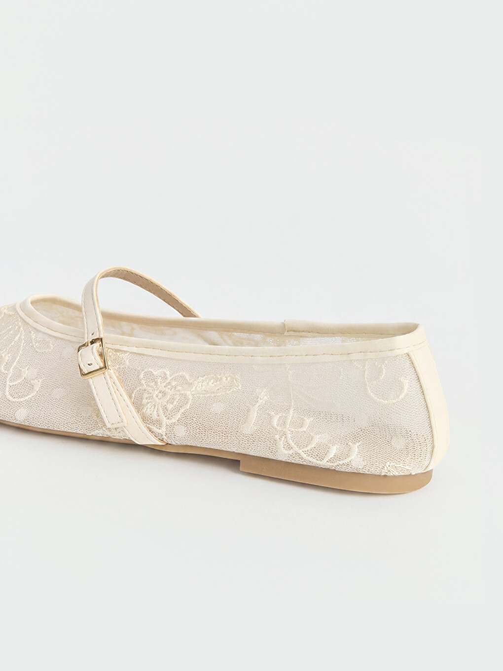 Flower Embroidered Women's Ballet Flats-1