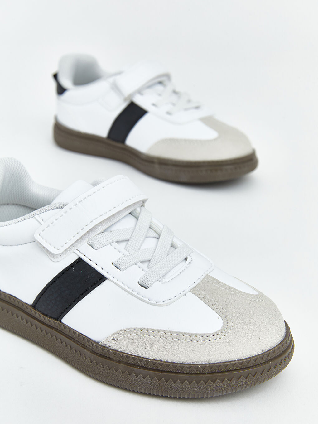 Ekru Deri Görünümlü Kız Çocuk Spor Ayakkabı-2