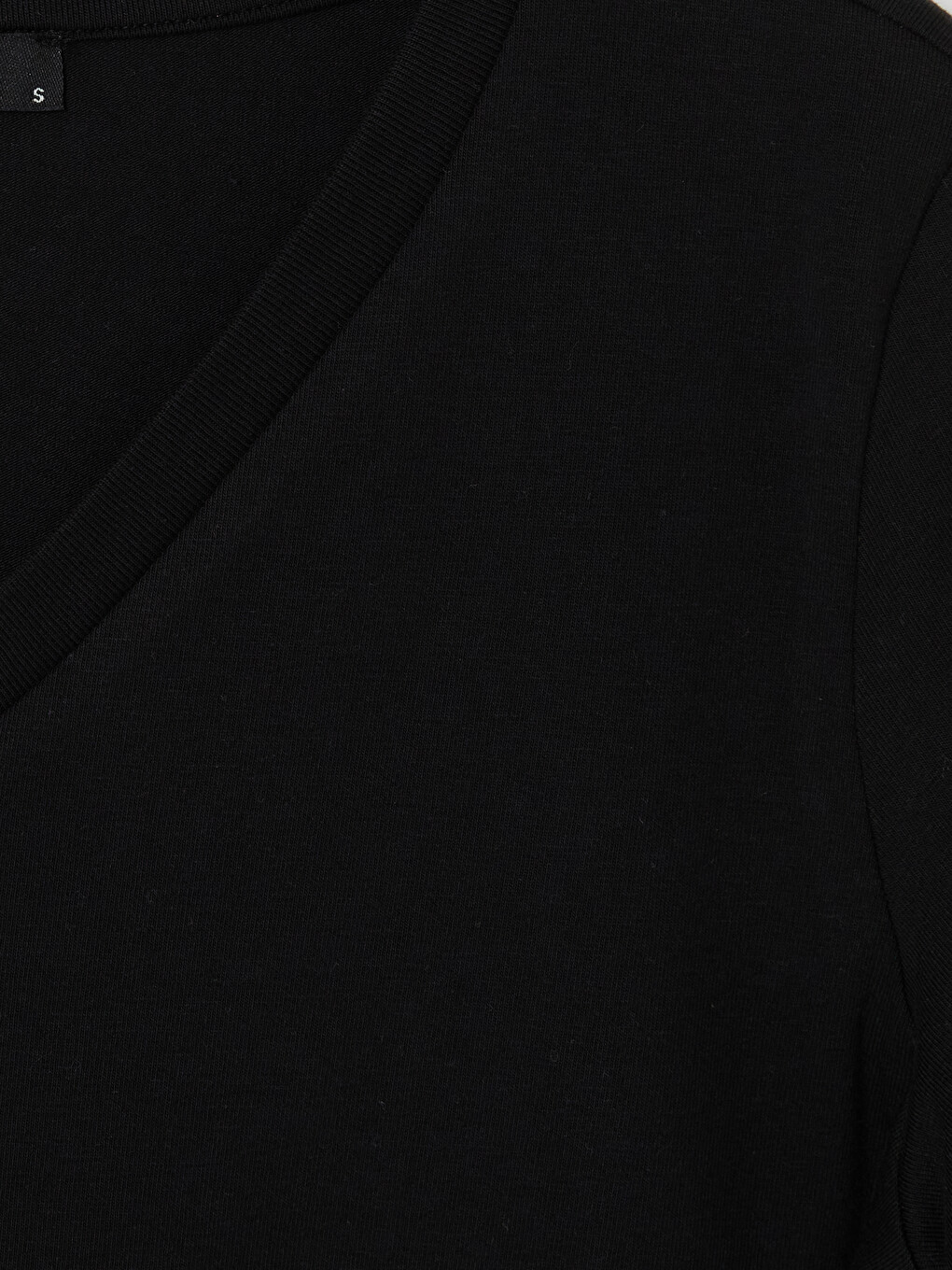 Siyah V Yaka Kadın Tişört-1