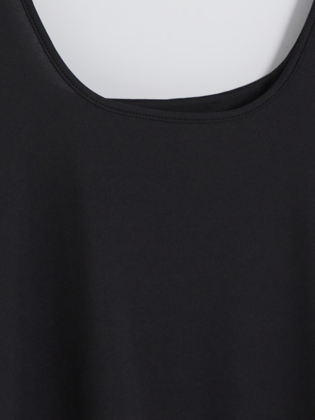 Woman Black Vest-1
