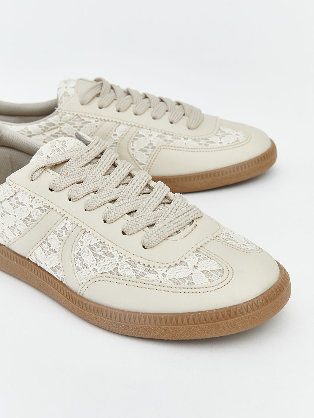 Bej Dantel Detaylı Kadın Spor Ayakkabı-2