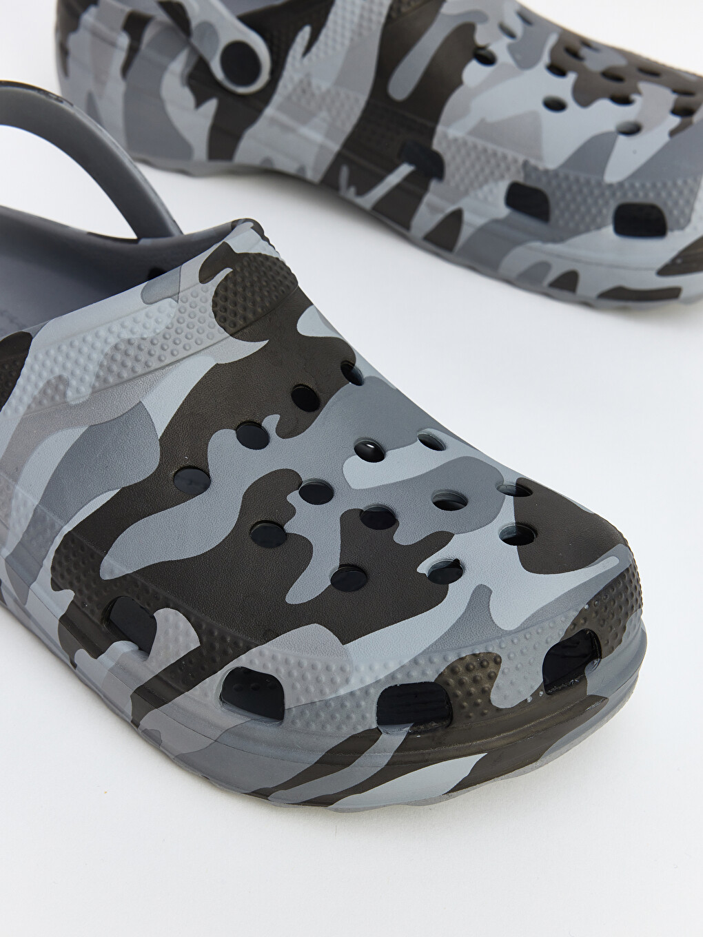 Camouflage Patterned Men's Sandal-1
