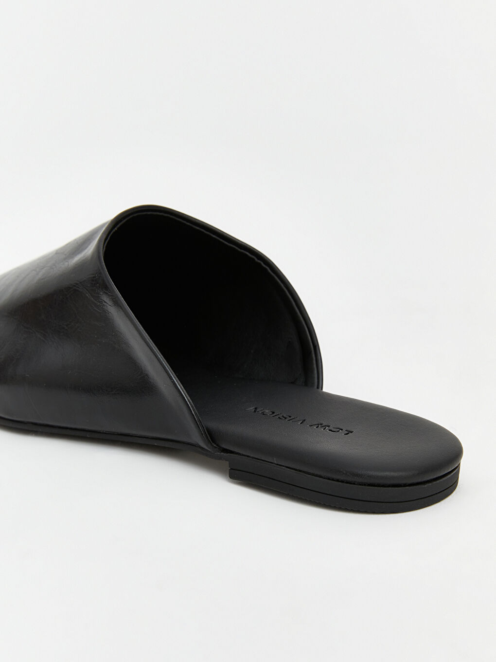 Siyah Deri Görünümlü Kadın Terlik-4