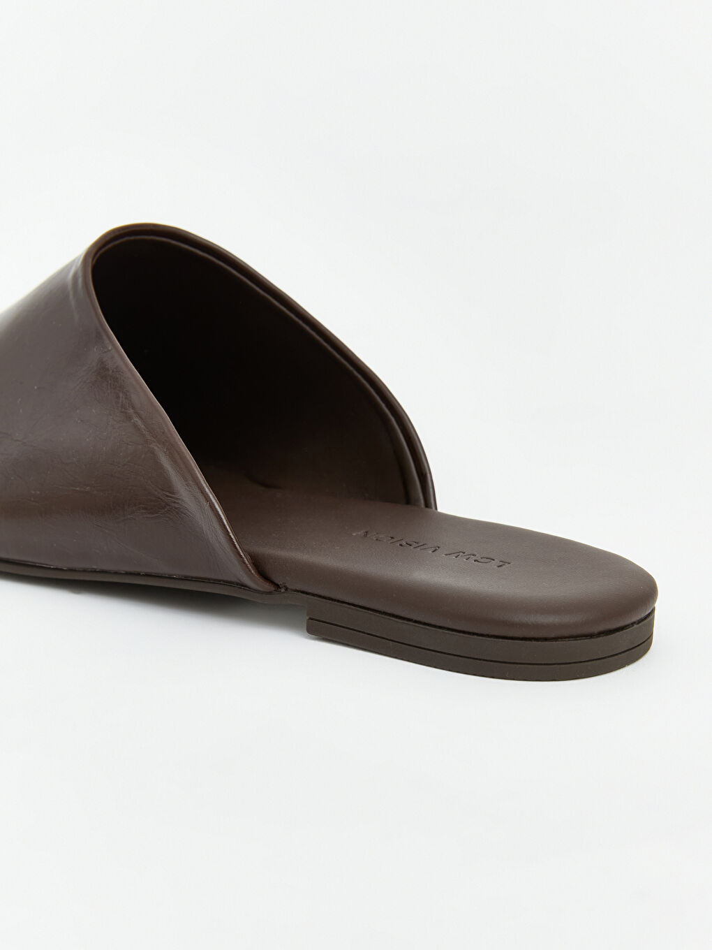 Kahverengi Deri Görünümlü Kadın Terlik-4