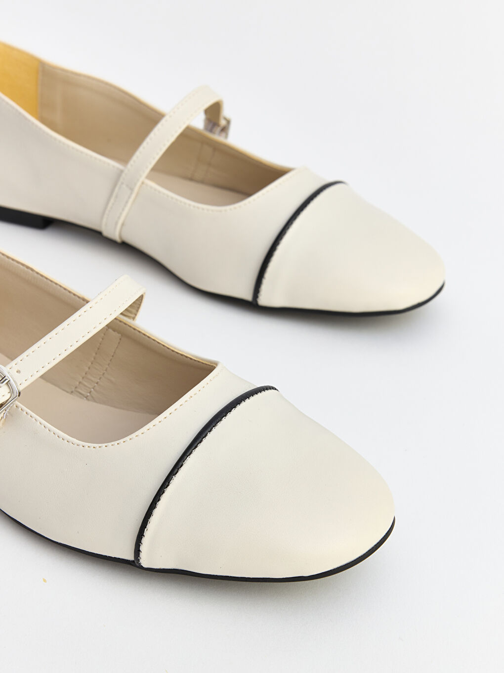 Bej Deri Görünümlü Kadın Babet-2