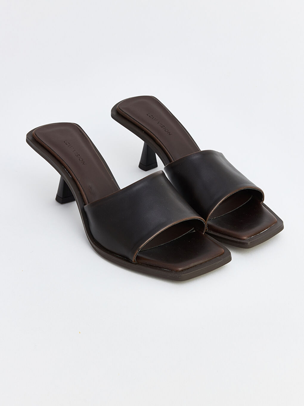 Kahverengi Küt Burun Kadın Topuklu Terlik