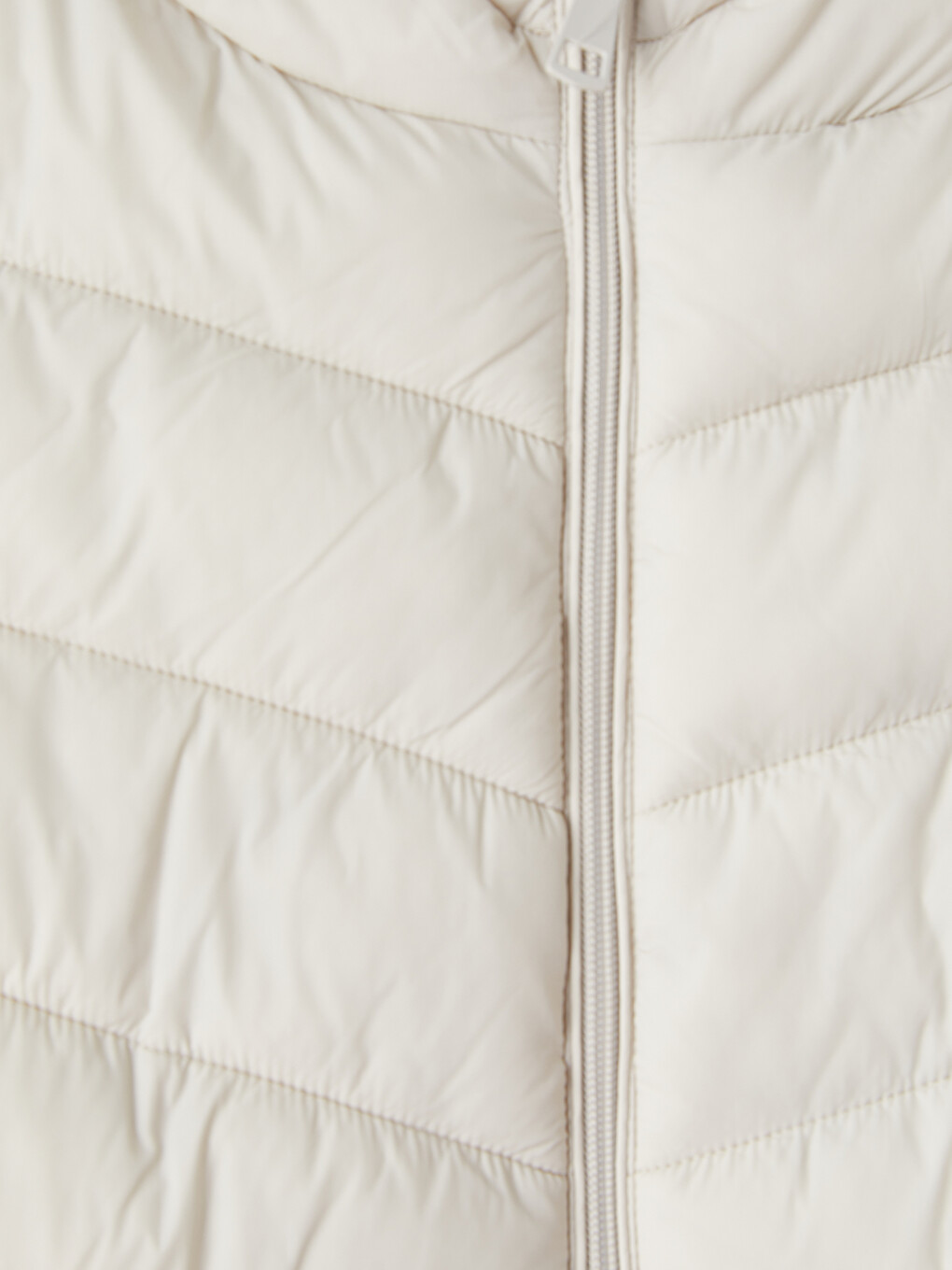 Hooded Women's Puffer Gilet-6