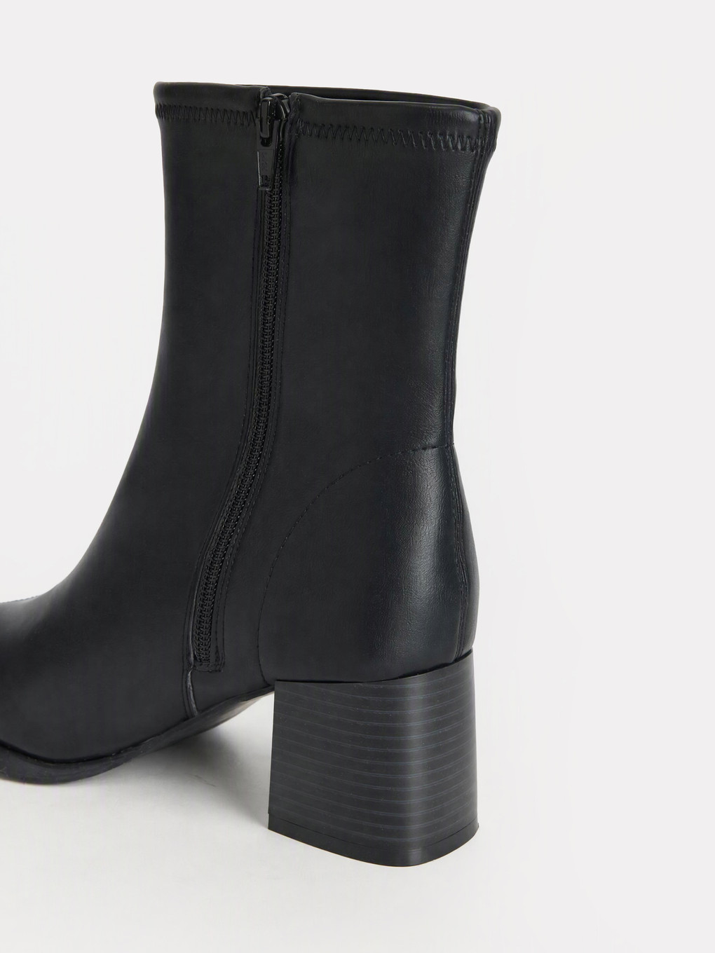 Woman Black Boots-2