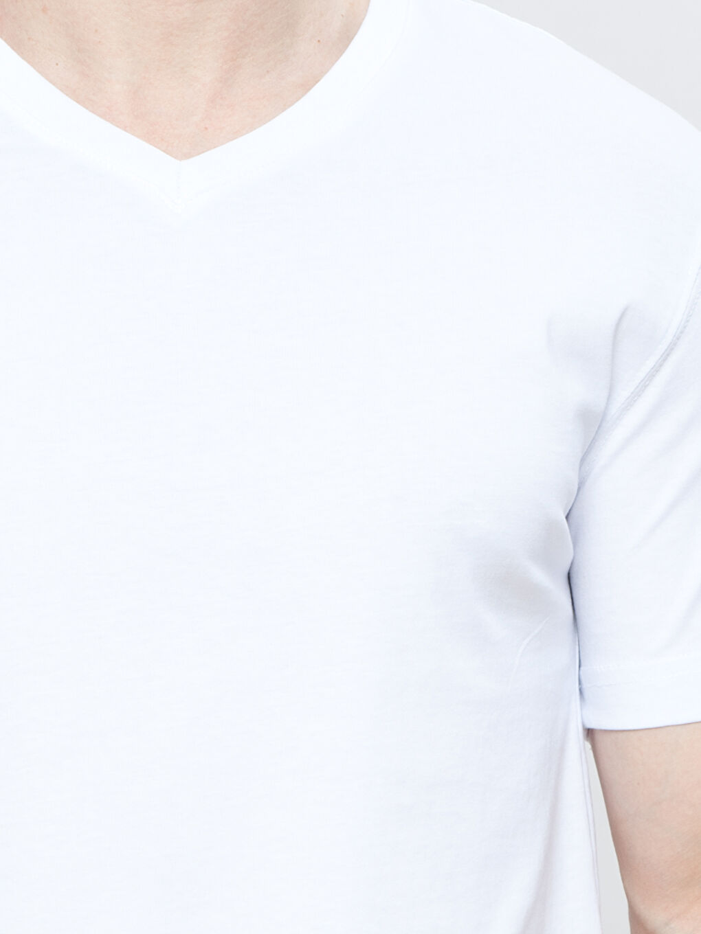 Beyaz Tişört-3