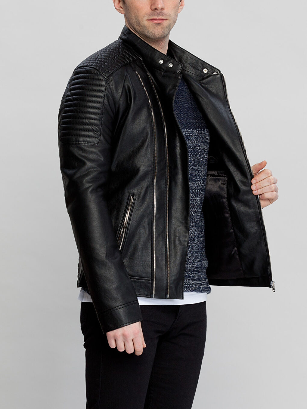 Siyah Deri Görünümlü Mont-1