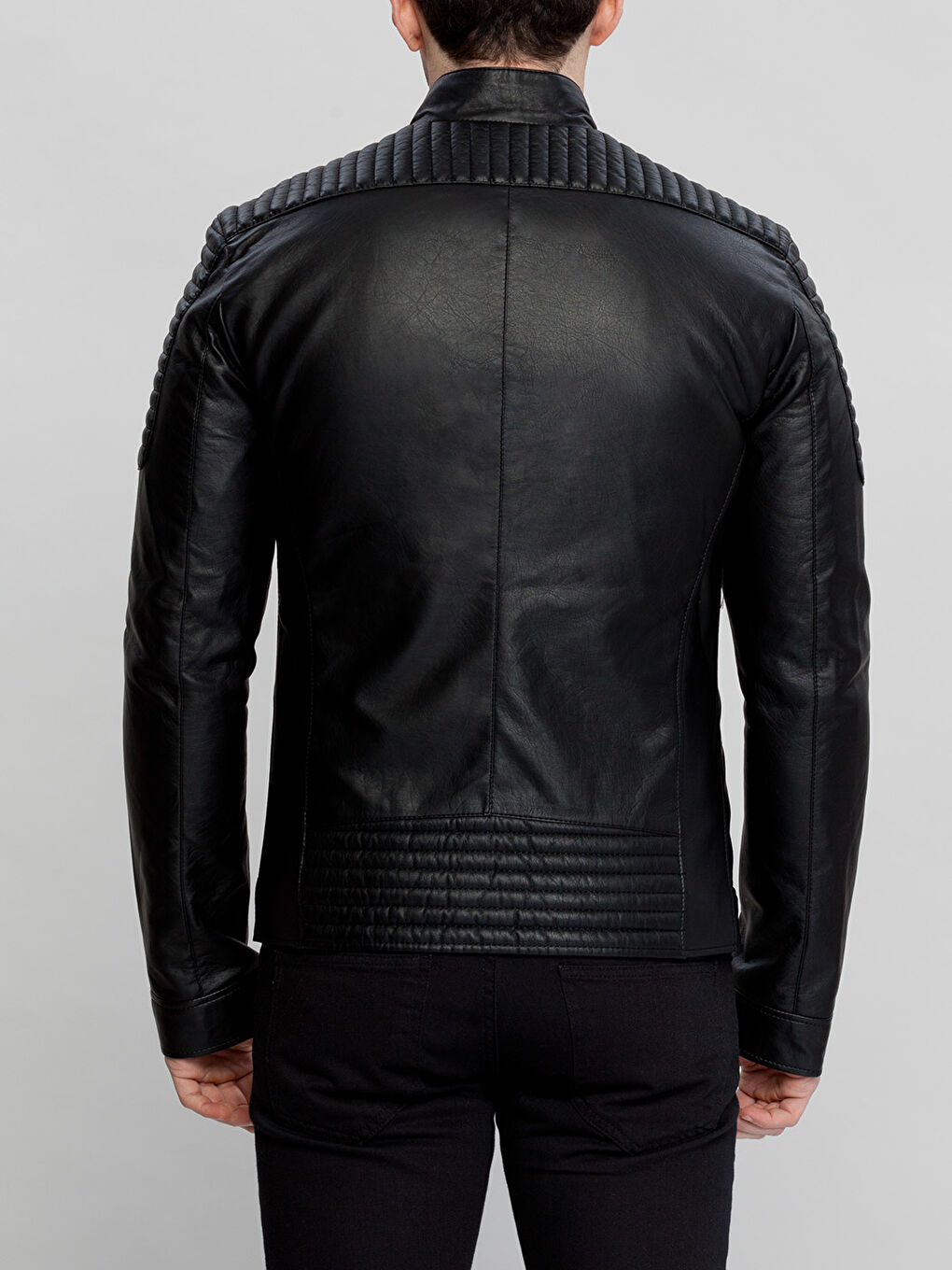 Siyah Deri Görünümlü Mont-2