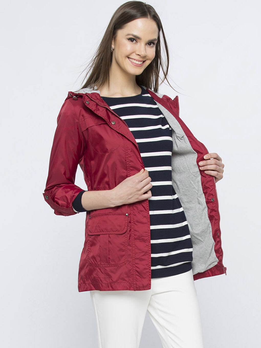 Kırmızı Yağmurluk-1