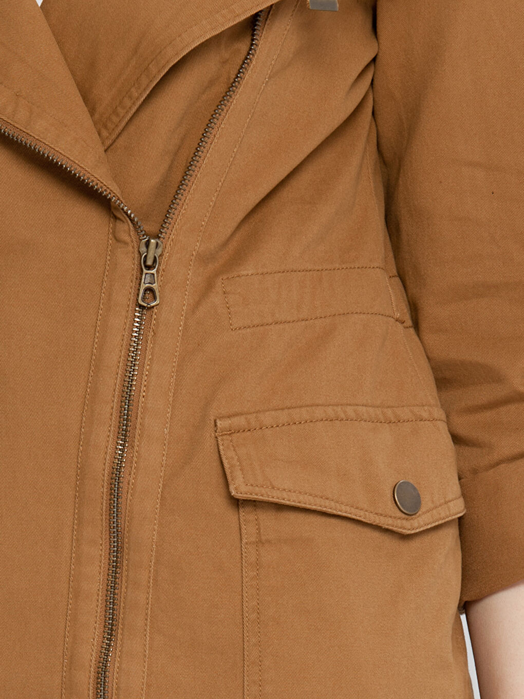 Bej Kapüşonlu Düz Uzun Kollu Kadın İnce Mont-4