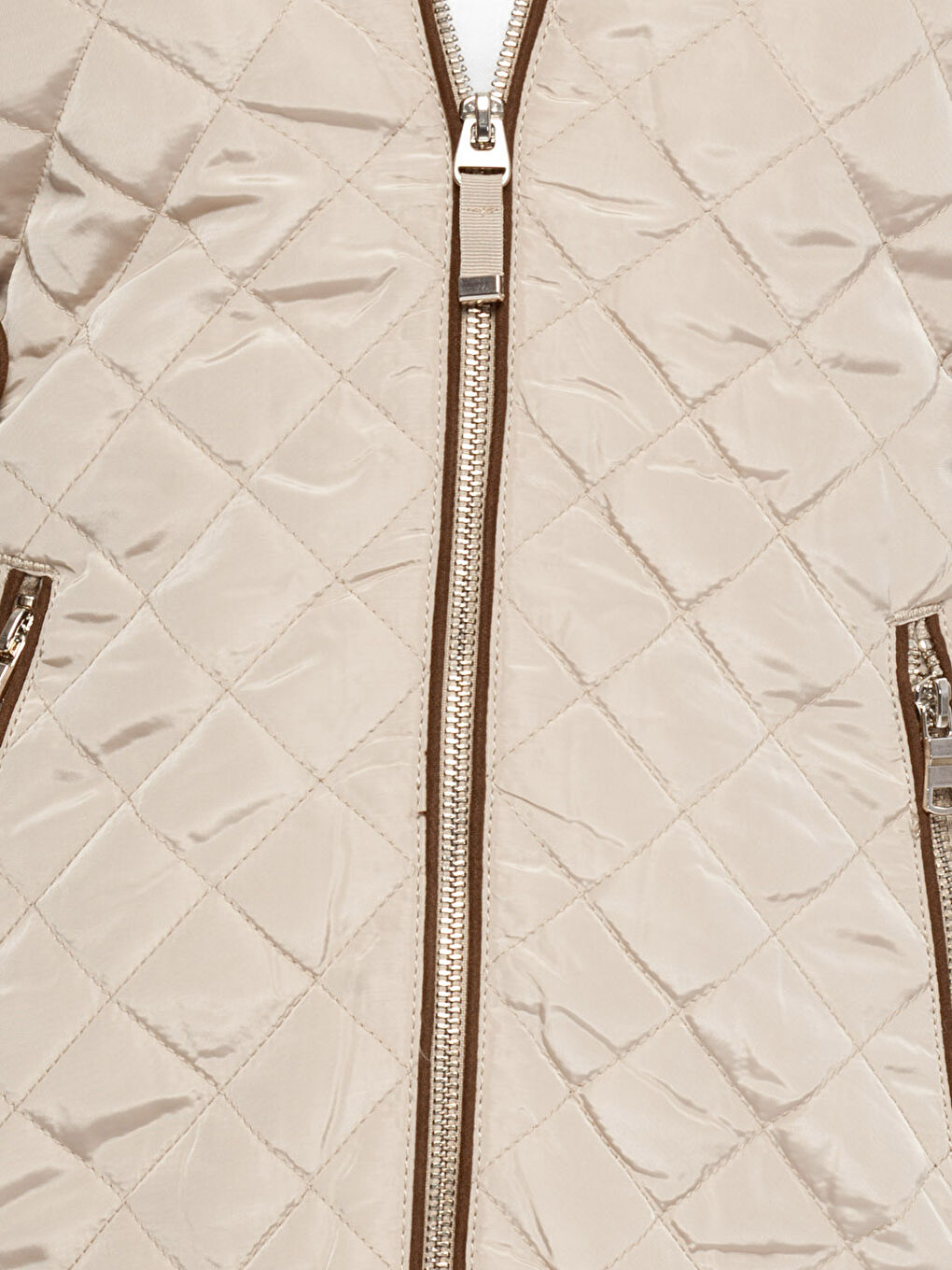 Bej Dik Yaka Kapitone Uzun Kollu Kadın Mont-4