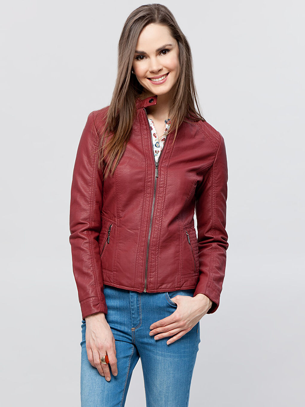 Koyu Kırmızı Deri Görünümlü Mont