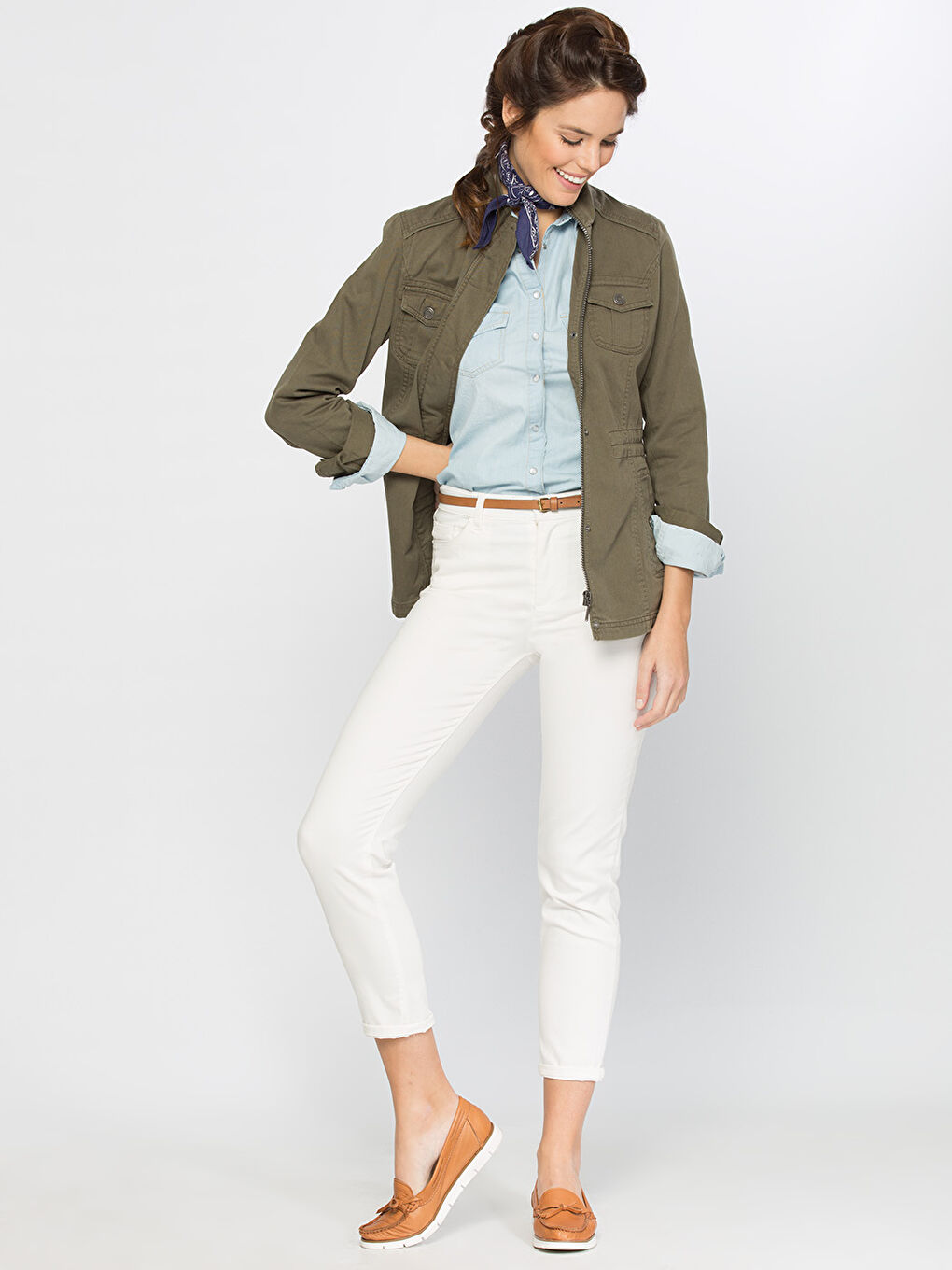 Haki Dik Yaka Düz Uzun Kollu Kadın İnce Mont-3