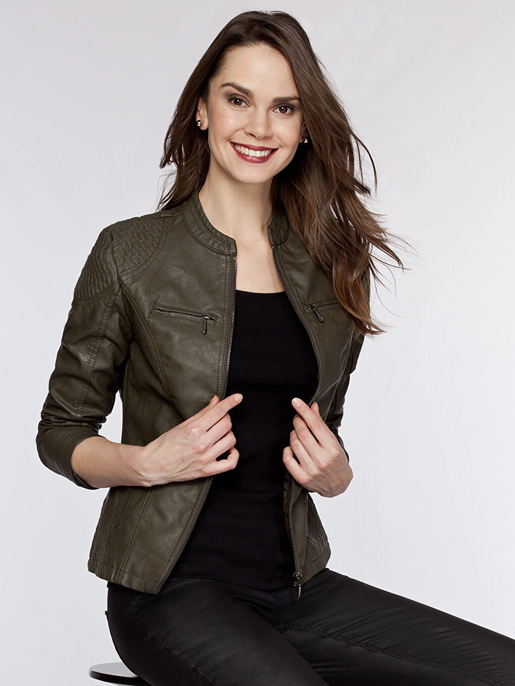 Haki Deri Görünümlü Mont