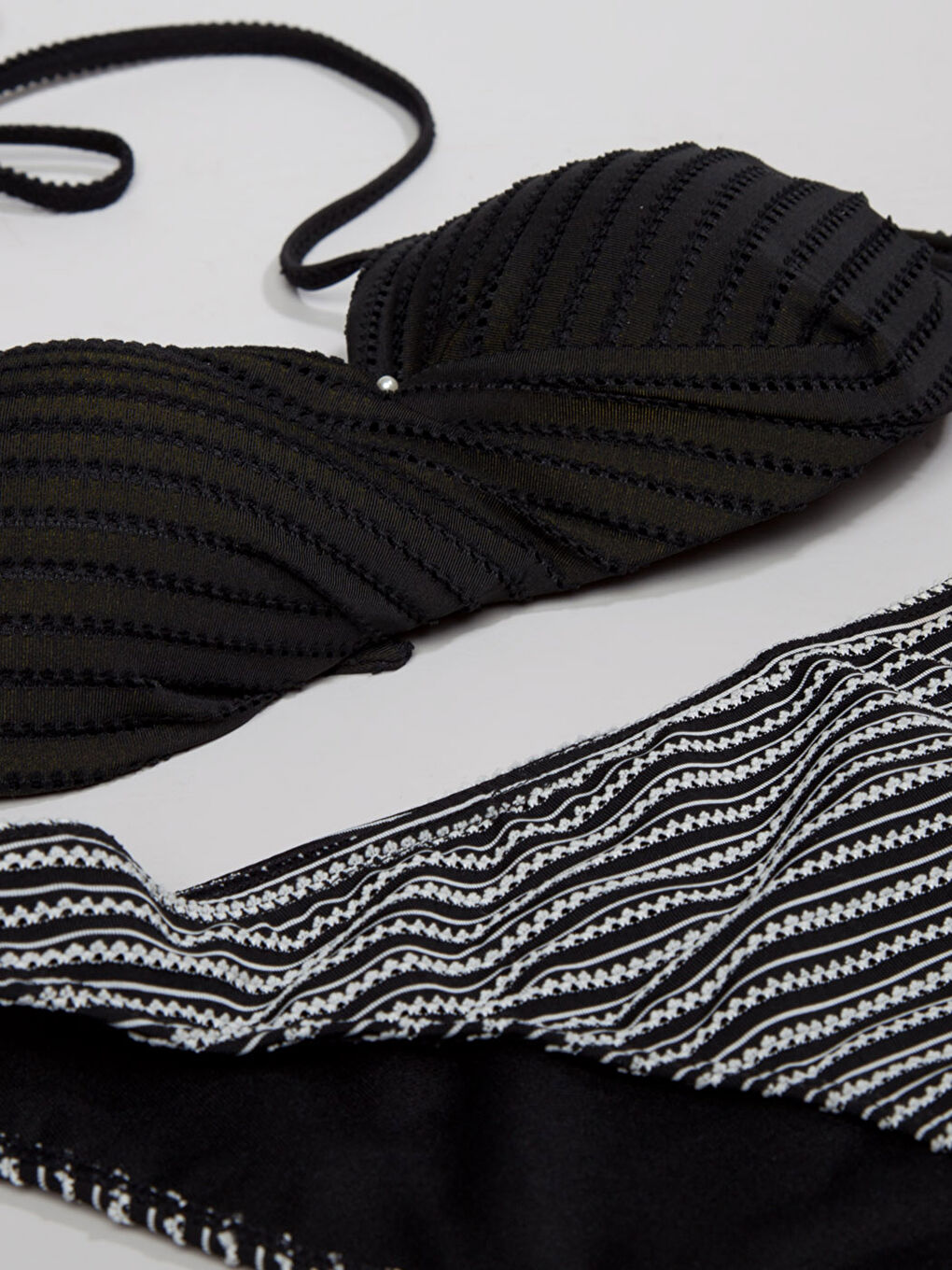 Siyah Baskılı Bikini-3