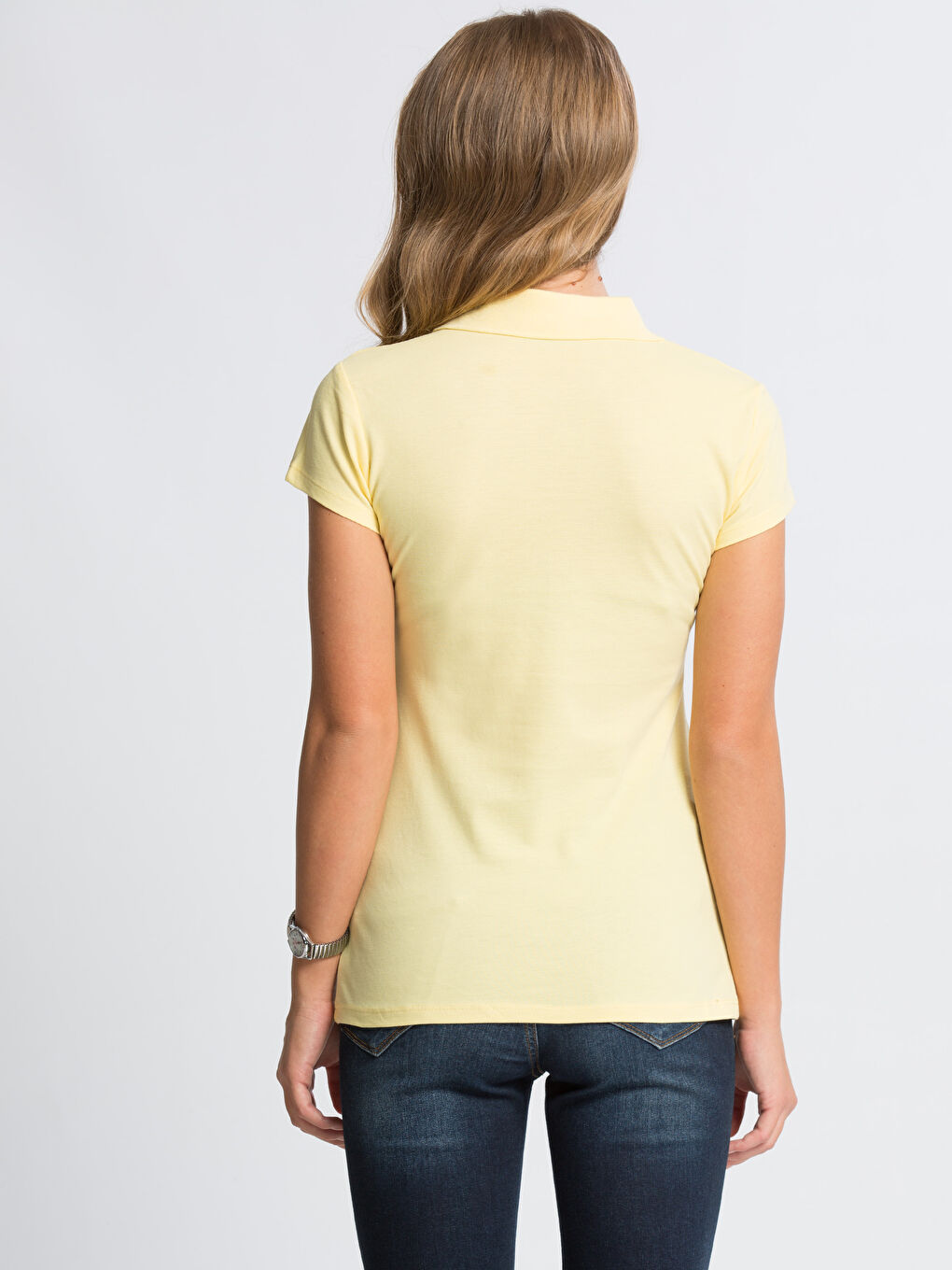 تي شيرت اصفر نساء-1