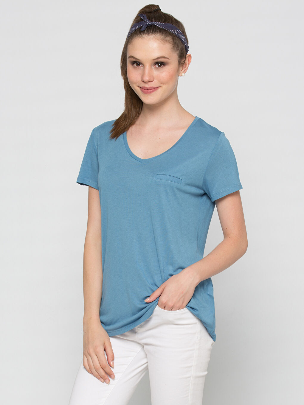 تي شيرت أزرق فاتح نساء