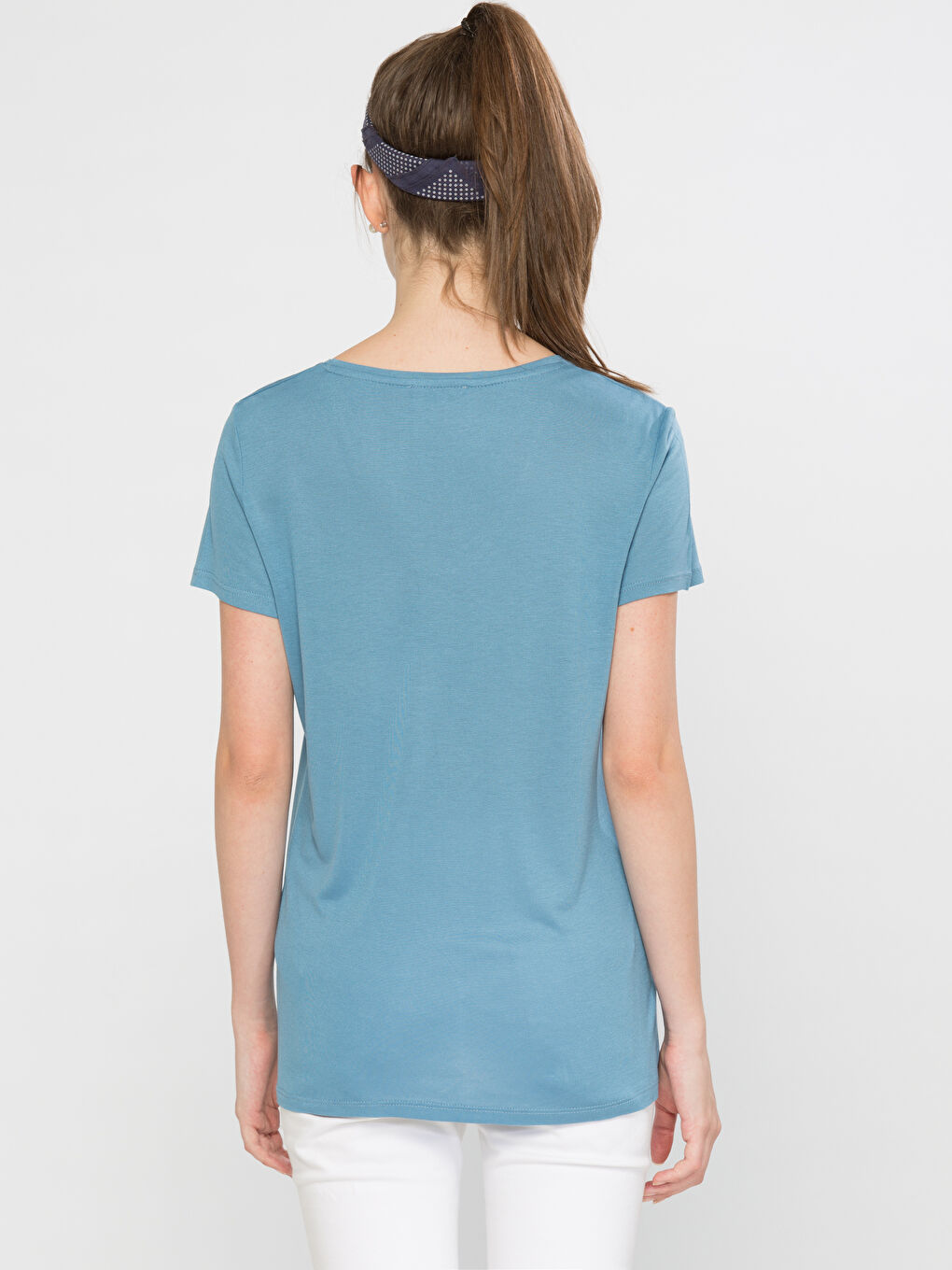 تي شيرت أزرق فاتح نساء-1