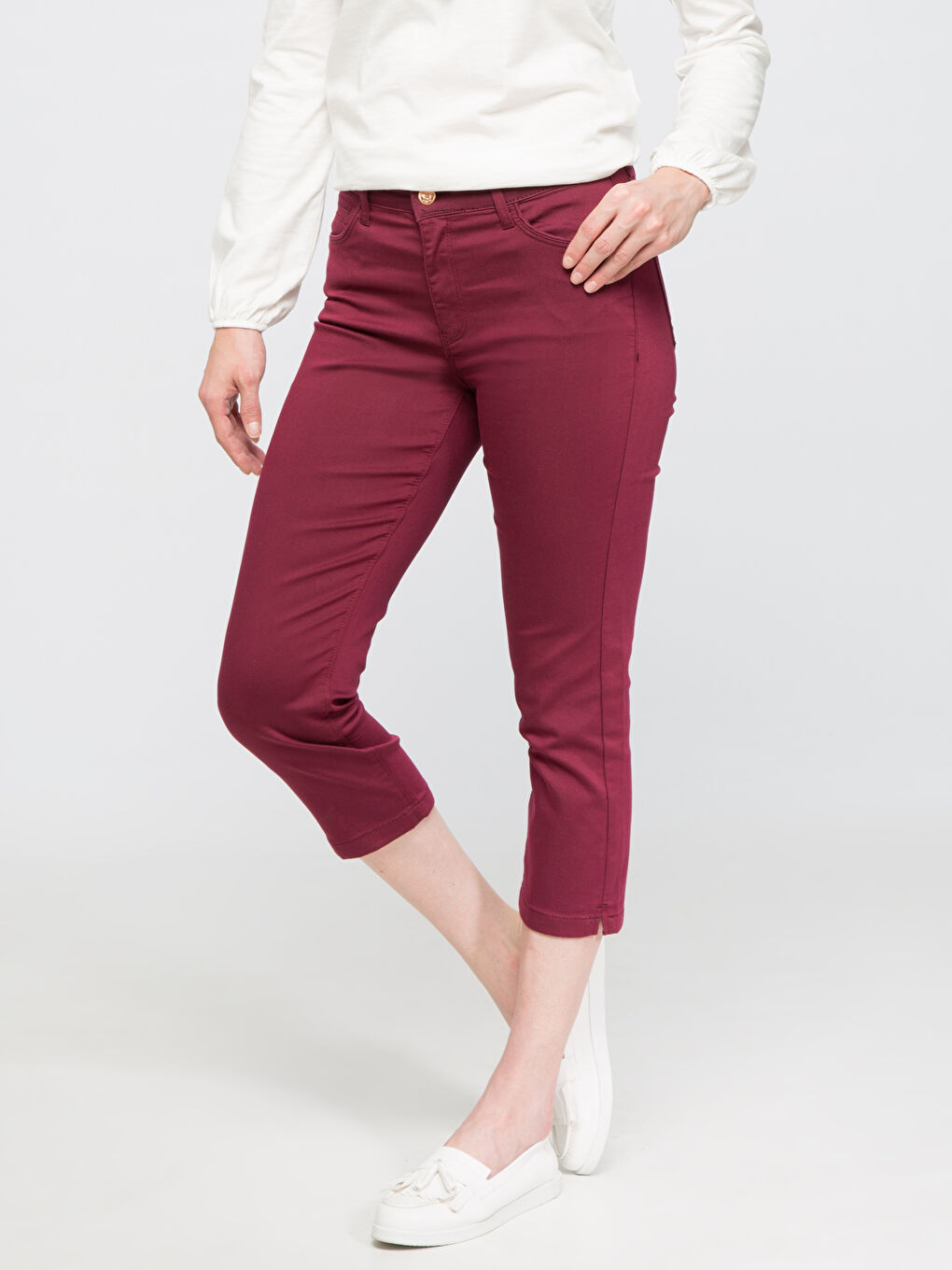 Woman BORDEAUX Capri Trousers