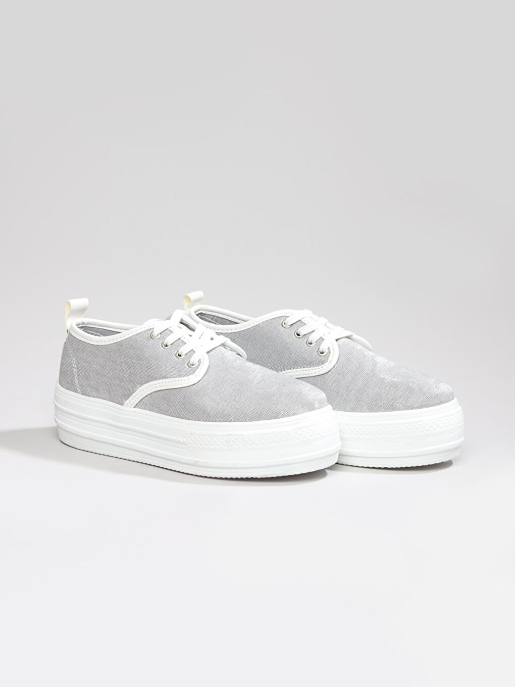 Gümüş Gri Sneaker