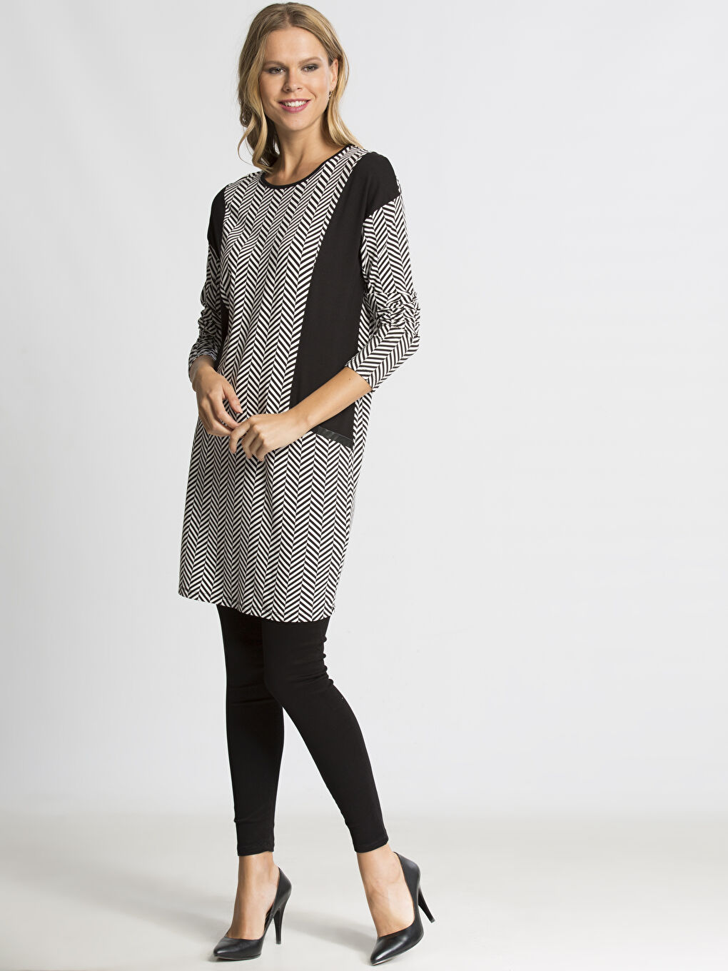 Siyah Baskılı Tunik-2