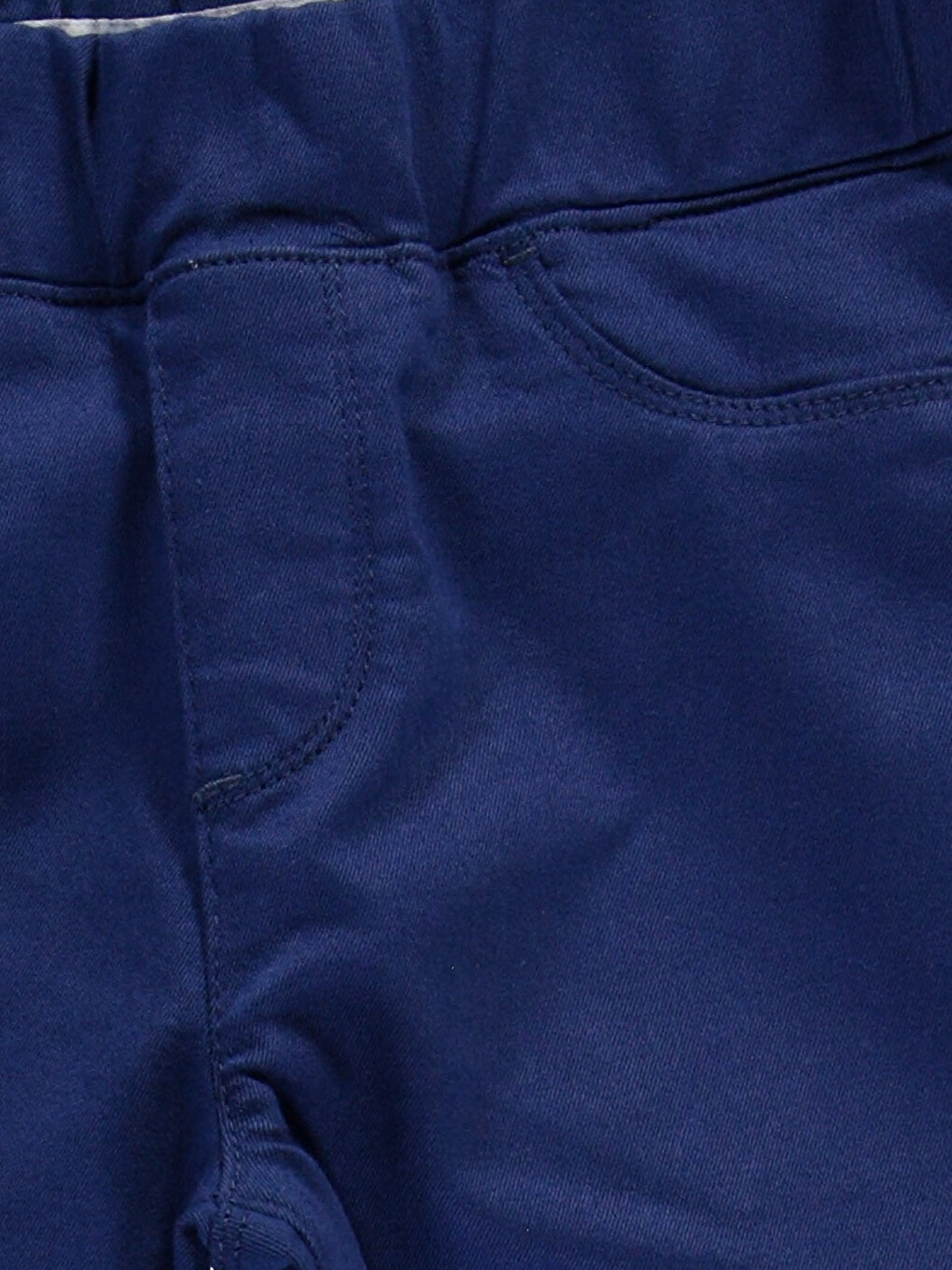 Woman Navy Capri Trousers-2