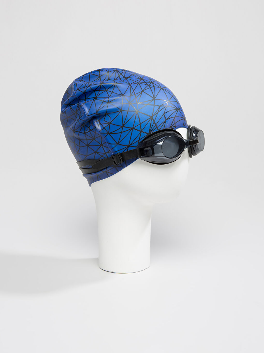 Mavi Güneş Gözlüğü