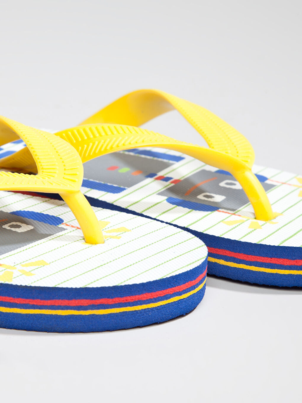 LCW STEPS Unisex YELLOW Beach Sliders -6Y0975Z4-1ZJ