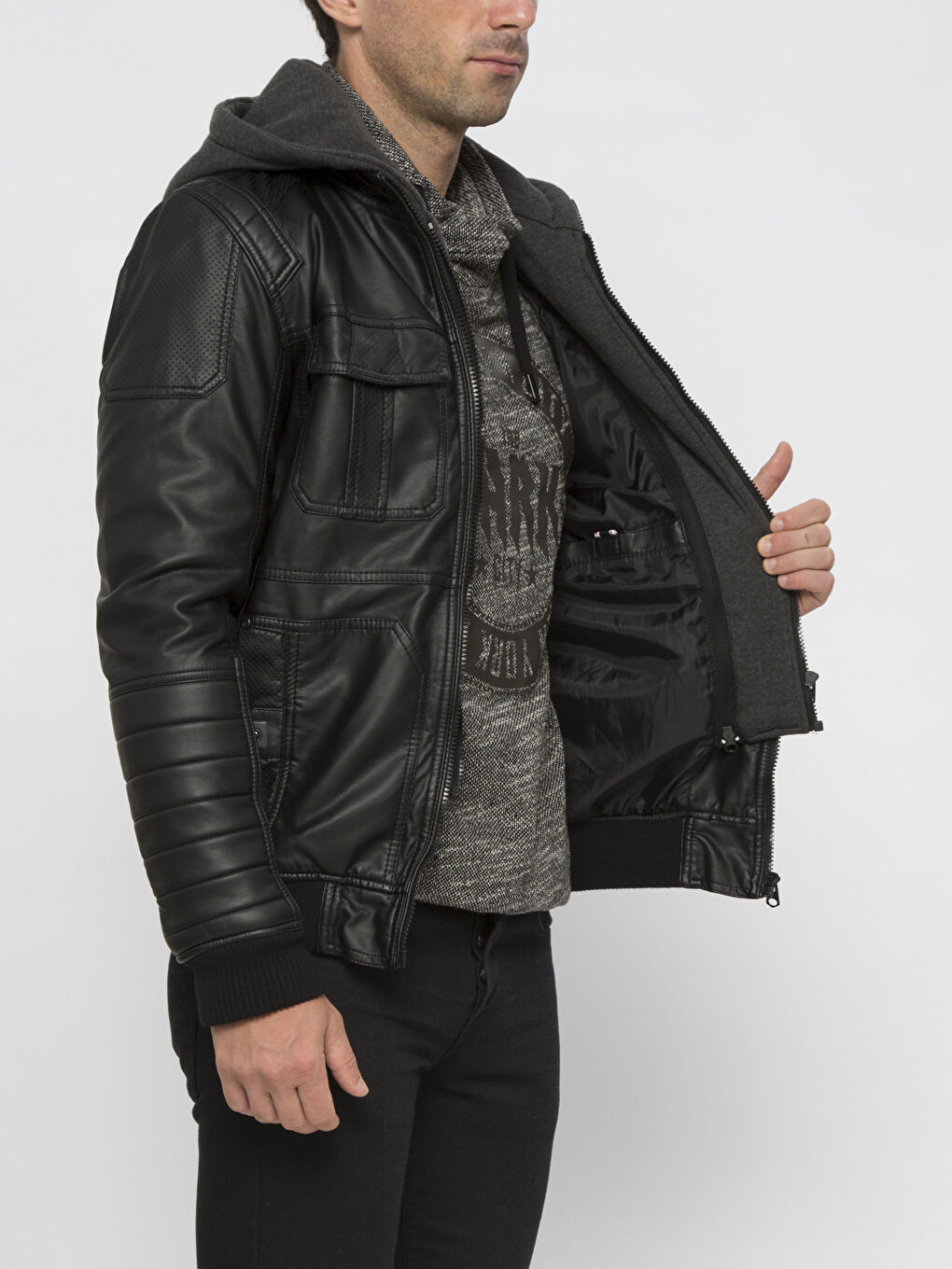 Siyah Deri Görünümlü Mont-1