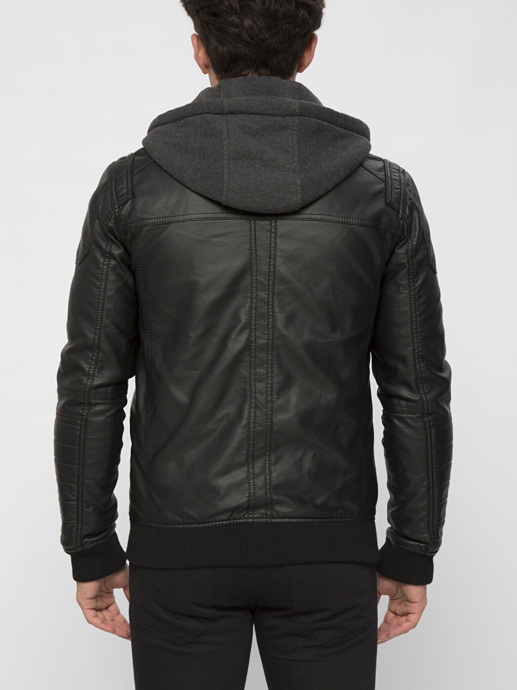 Siyah Deri Görünümlü Mont-2