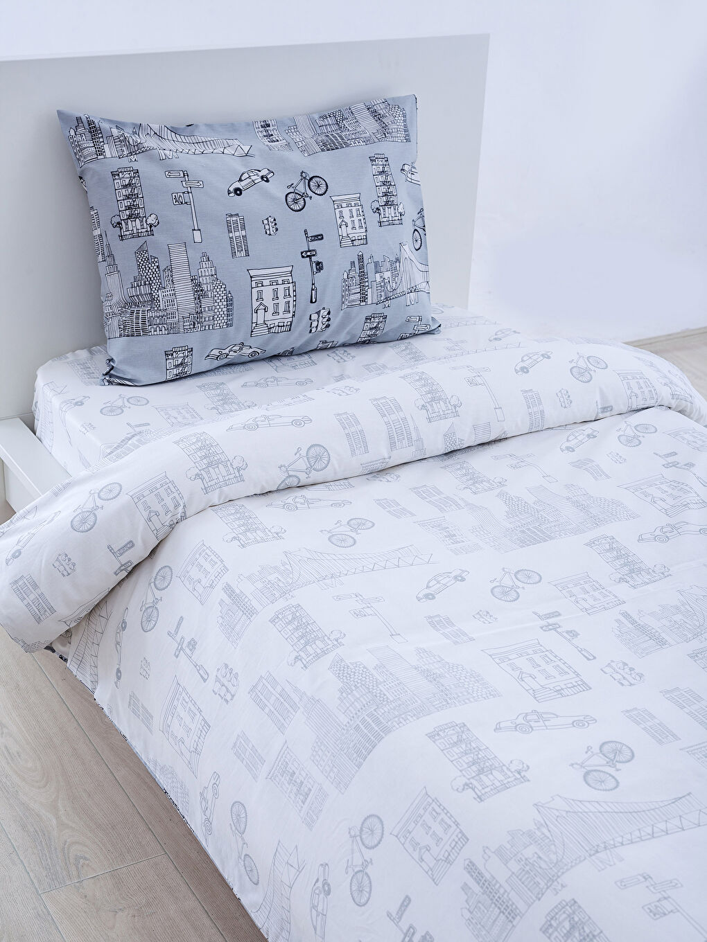 Gri Baskılı Çocuk Nevresim Takımı-1