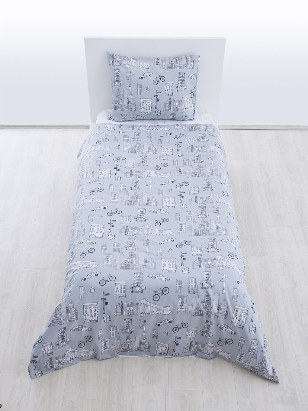 Gri Baskılı Çocuk Nevresim Takımı-2