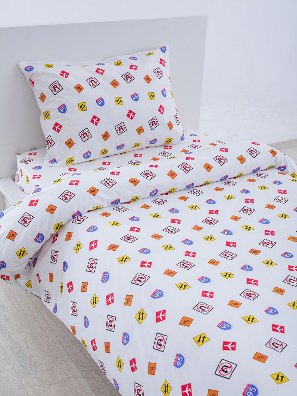 مجموعة كاملة من أغطية اللحاف للأطفال-1