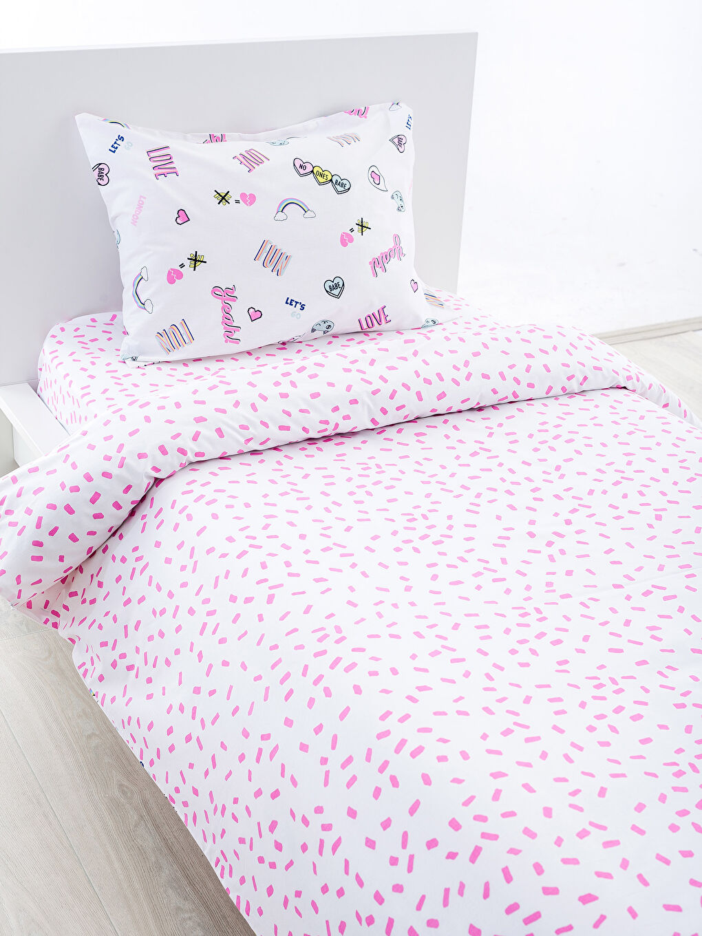 مجموعة كاملة من أغطية اللحاف للأطفال-1